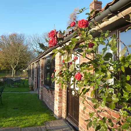 Costa Mill Pickering