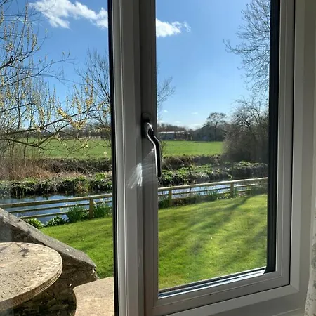 Costa Mill Pickering