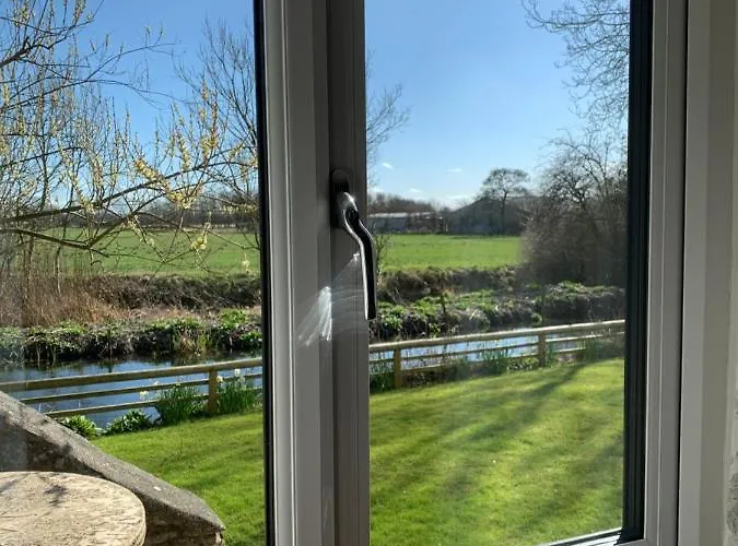 Costa Mill Pickering